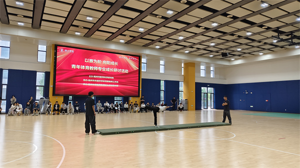 任子纯老师技能展示现场.jpg